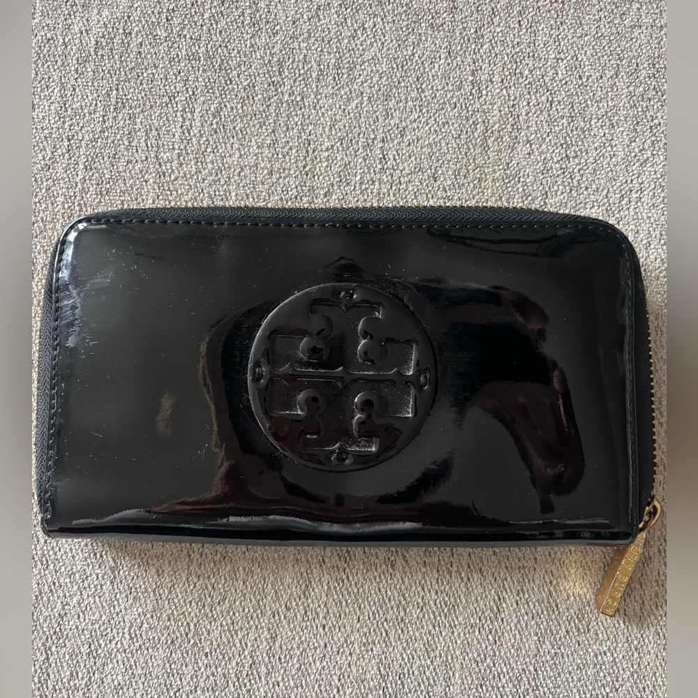Tory Burch Black Patent Leather Wallet